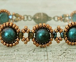 Простые украшения из бисера и бусин