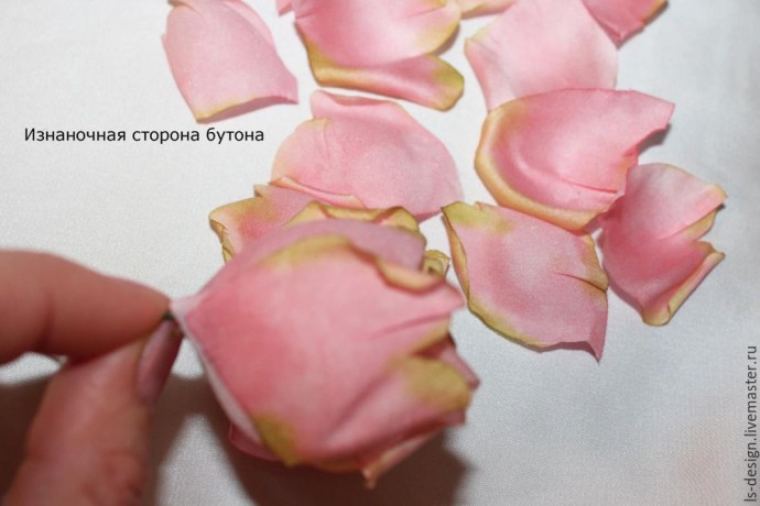 ​Шелковая бутоньерка роз: часть 4