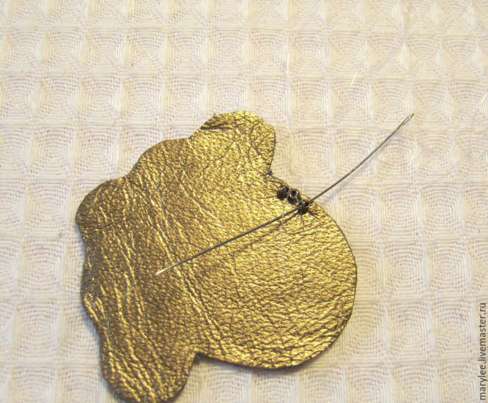 ​Создаем нежный кулон "English rose": часть 4