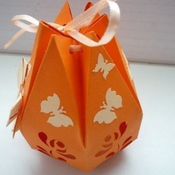 Милая коробочка для упаковки новогодних подарков