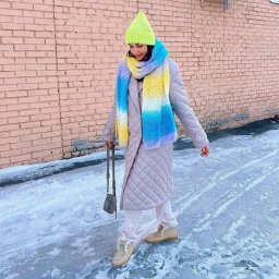 ​Нежный шарф вязаный спицами