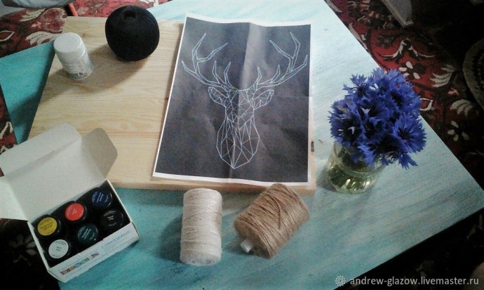 Контурный олень в технике String Art: часть 1