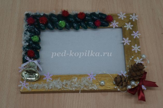 Новогоднее декорирование рамок для фотографий: часть 2