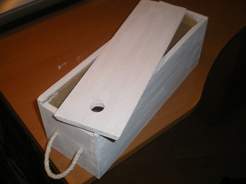 ​Декупаж старой коробки из-под вина: часть 1