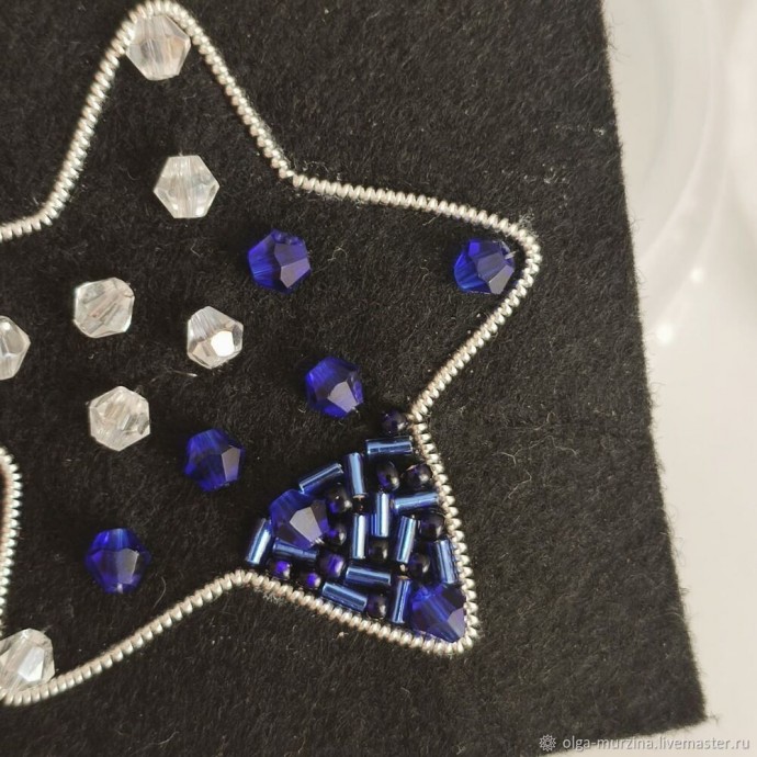 Делаем брошь из бисера звезду: часть 2 Делаем брошь из бисера звезду: часть 2