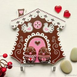 ​Мастерим ключницу "Пряничный домик"