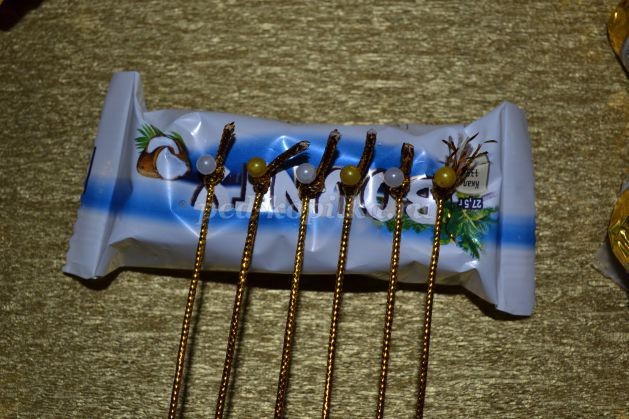 Гитара из конфет: мастер-класс, часть 4