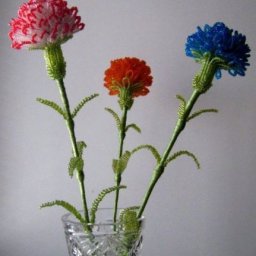 Гвоздики из бисера