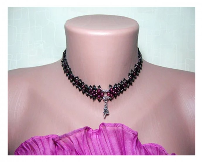 Чокер из бисера