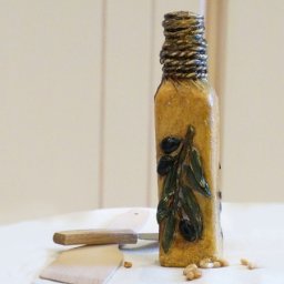 Декорируем бутылку для оливкового масла: часть 2