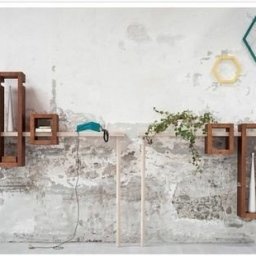 Оригинальные навесные полки для стола