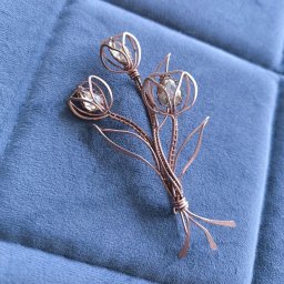 Создаём брошь "Тюльпаны": мастер-класс по созданию весеннего настроения, часть 3