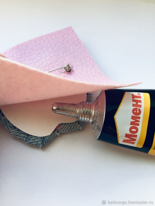 ​Создаем брошь "Яблочко" из джинсы: часть 2