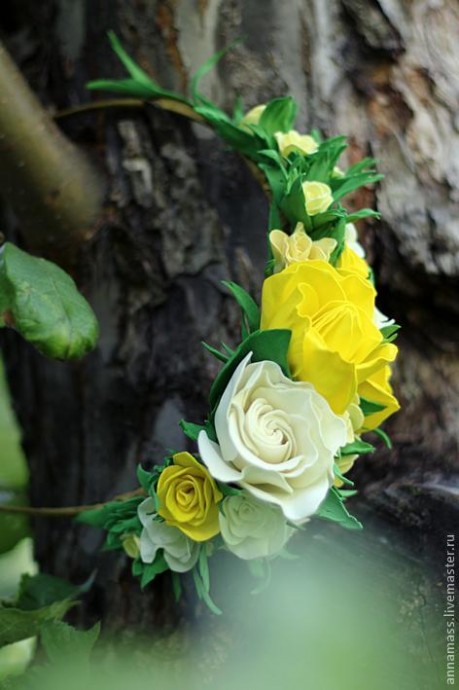 Цветы из фоамирана на ободке