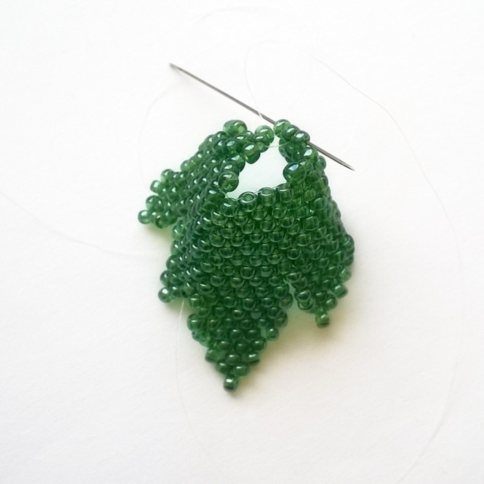 Смородина из бисера: мастер-класс Смородина из бисера: мастер-класс