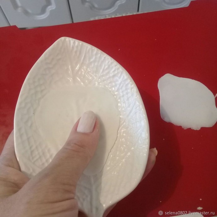 Создаём пион из холодного фарфора: часть 2