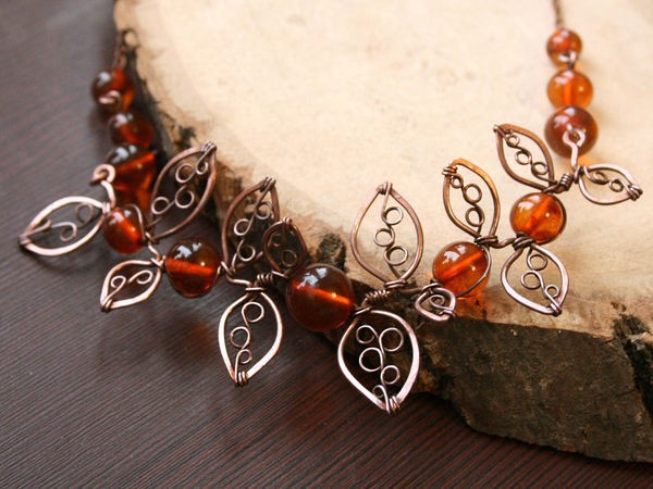 ​Делаем украшение из старых бус "Осенние листочки": часть 2