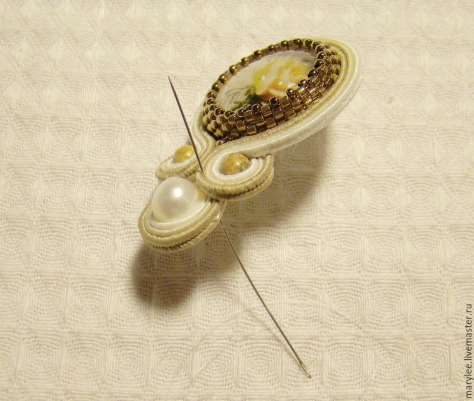 ​Создаем нежный кулон "English rose": часть 2