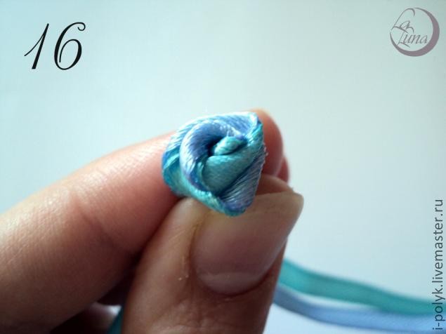 Крошечные розочки из атласных лент: часть 2 Крошечные розочки из атласных лент: часть 2