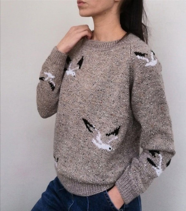 ​Джемпер с чайками