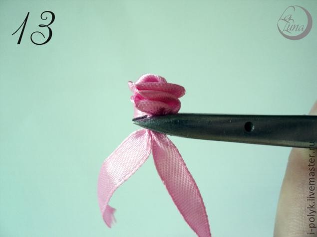 Крошечные розочки из атласных лент: часть 2 Крошечные розочки из атласных лент: часть 2