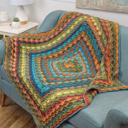 ​Плед крючком с роскошным сочетанием цветов