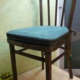 ​Делаем мягкие сидения со съёмными чехлами для стульев: часть 2