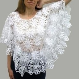 ​Пончо с ромашками