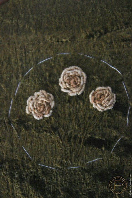 Вышиваем брошь нитками, бисером и пайетками: часть 2