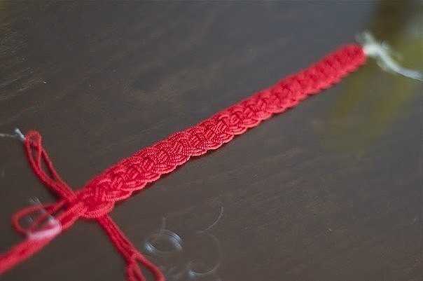 ​Красота своими руками: колье из бисера