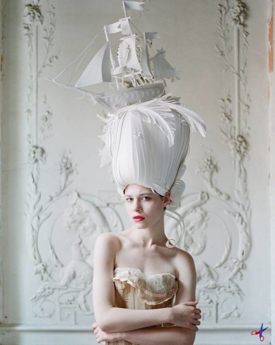 Изысканные парики из бумаги в стиле барокко