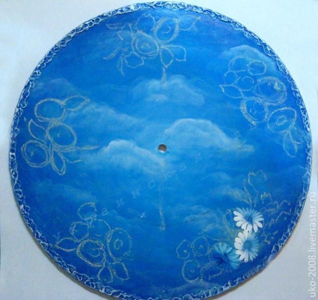 ​Часы "Венок в облаках"