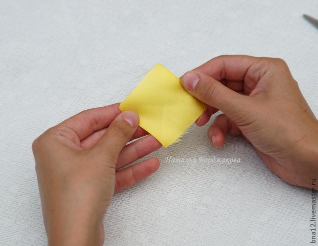 Учимся делать узкий лепесток в технике канзаши: часть 1