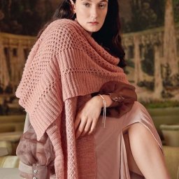 ​Уютный палантин спицами