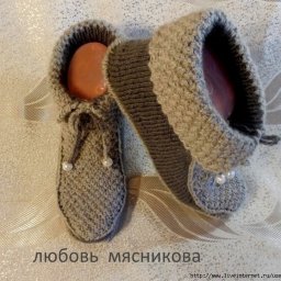 Тапочки "деревенские" спицами