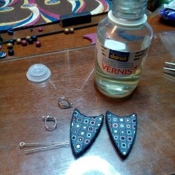 Создаем стильные серьги из полимерной глины с квадратными узорами: часть 2