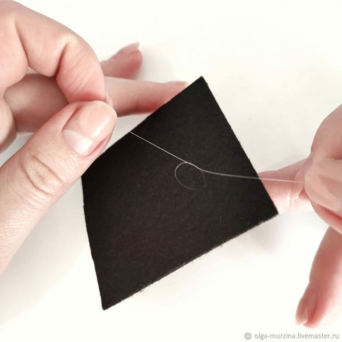 ​Делаем брошь из бисера звезду: часть 1