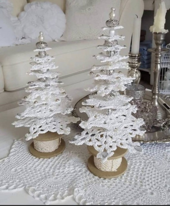Чудесные белоснежные ёлочки