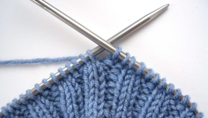 Имитация пришивной горловины: просто и красиво