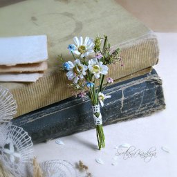 ​Делаем соцветие пижмы и середину ромашки из термоклея: часть 1