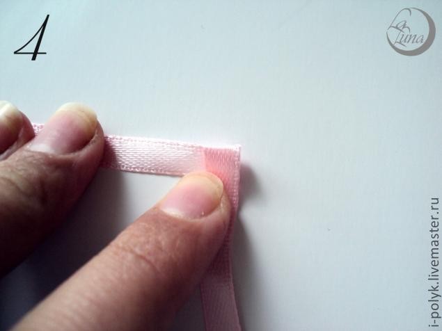 Крошечные розочки из атласных лент: часть 1 Крошечные розочки из атласных лент: часть 1