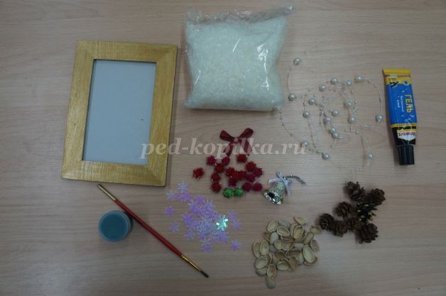 Новогоднее декорирование рамок для фотографий: часть 1