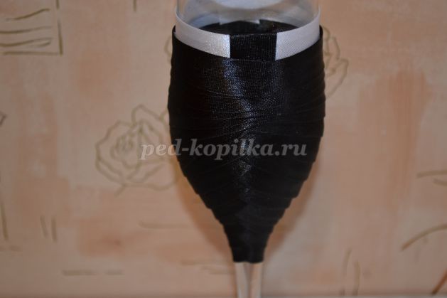 ​Украшение бутылок шампанского на свадьбу: мастер-класс, часть 4