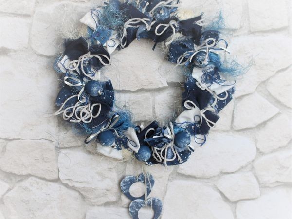 Создаем рождественские венок "В этом доме мы счастливы": часть 2