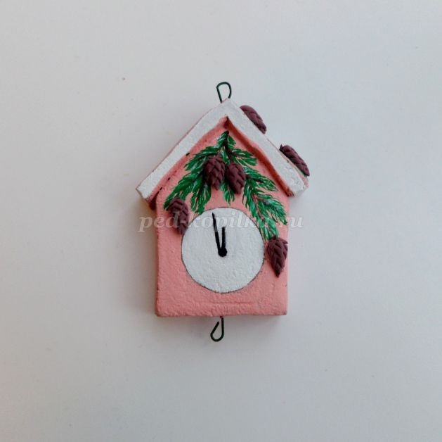 Ёлочная игрушка "Тик-так ходики из опилок": часть 3 Ёлочная игрушка "Тик-так ходики из опилок": часть 3