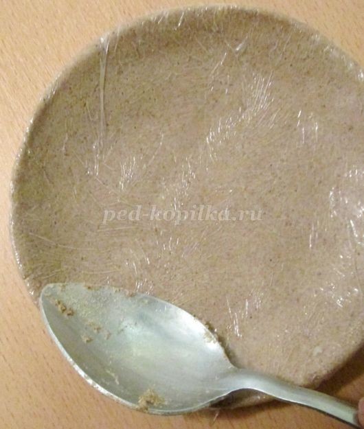 Тарелка с веточкой рябины из опилок: часть 2 Тарелка с веточкой рябины из опилок: часть 2