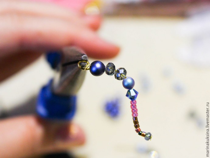 Создаем брошь жучка "Цветочник": часть 5