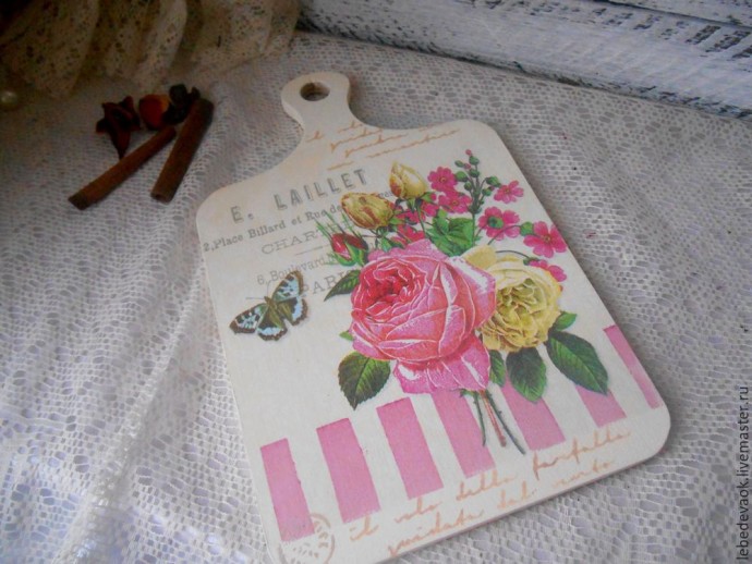 Декорируем разделочные доски в винтажном стиле