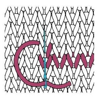 Шапка "​Бини": вышивка на вязаном полотне