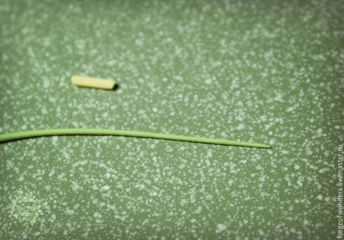 Кулон в эко-стиле с лесными грибочками из полимерной глины Кулон в эко-стиле с лесными грибочками из полимерной глины